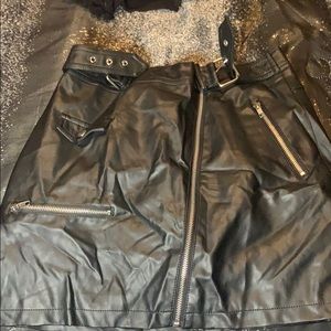 Forever 21 Faux leather mini skirt